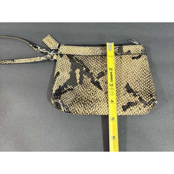 Coach Wallet Embossed Brown Python Snakeskin Medium Wristlet - Picture 10 of 11